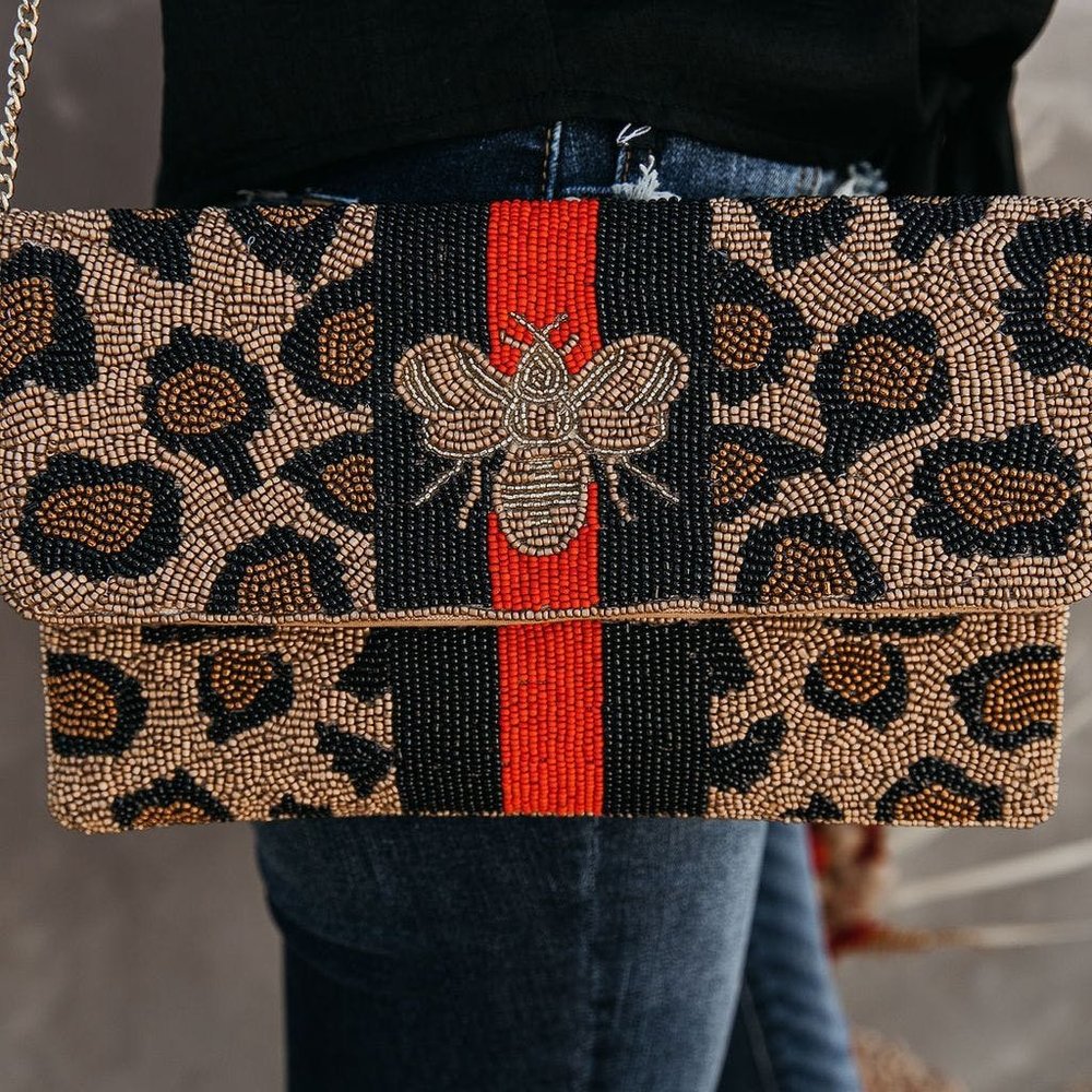 LAST ONE - BEST BEEHIVE-IOR HANDMADE BEADED CROSSBODY CLUTCH - Picture 2 of 6